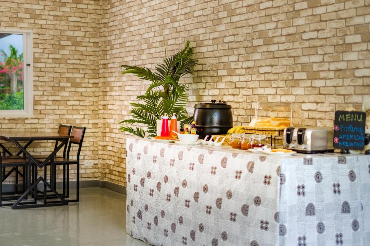 One Chumphon Hotel Екстер'єр фото