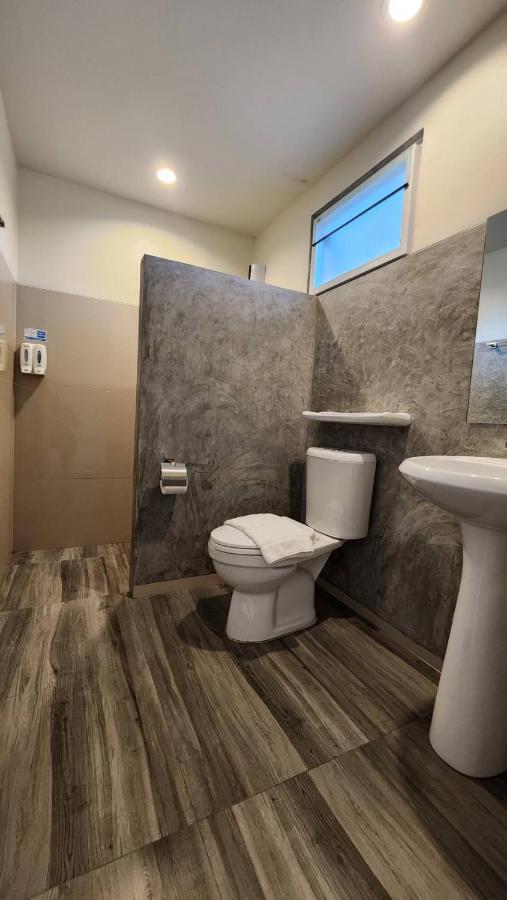 One Chumphon Hotel Екстер'єр фото